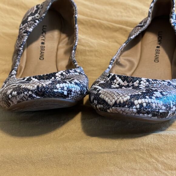 Lucky Brand Erin Ballet Flats Snake Print Size 7.5 - Picture 2 of 4